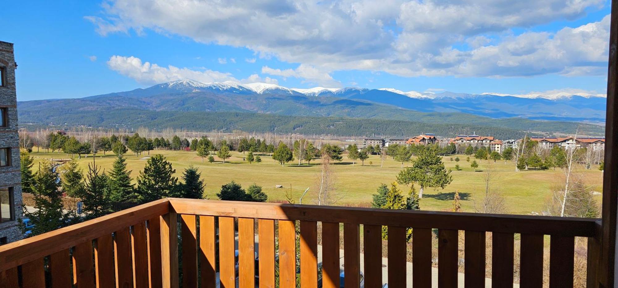 Green Peaks Suite In Pirin Golf & County Club رازلوغ المظهر الخارجي الصورة